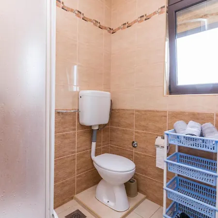 Cozy In With Kitchen Apartment Biograd Na Moru