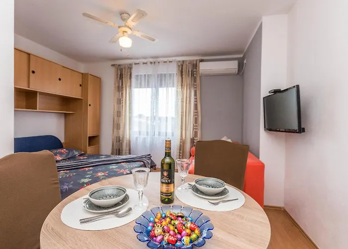 Cozy In ביוגראד נה מורו